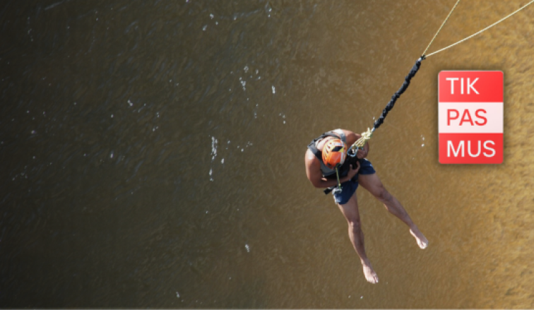 Šuolis su virve iš<br>rekordinio aukščio