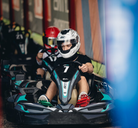 Pasivažinėjimas kartingu „Plytinės“ kartodrome Vilniuje