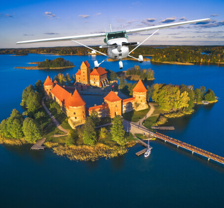 Skrydis virš Trakų ir 44 ežerų