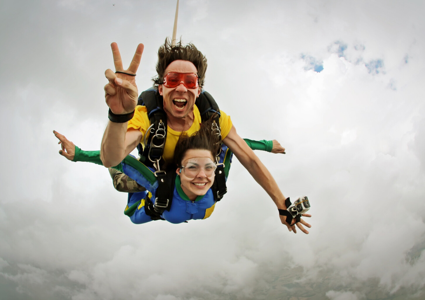 Šuolis parašiutu iš 10000 pėdų aukščio