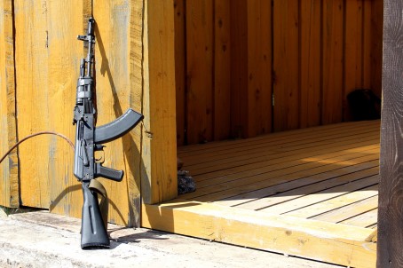 Pažintis su legendiniu AK-47 „Kalašnikov“