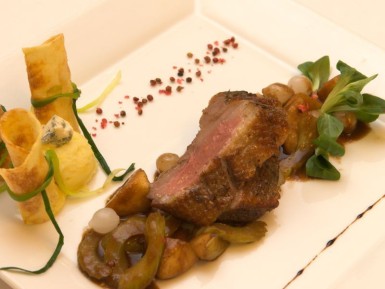 Vakarienė restorane „Perkūno namai“