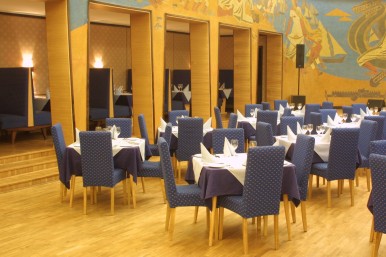 Vakarienė legendiniame restorane „Neringa“