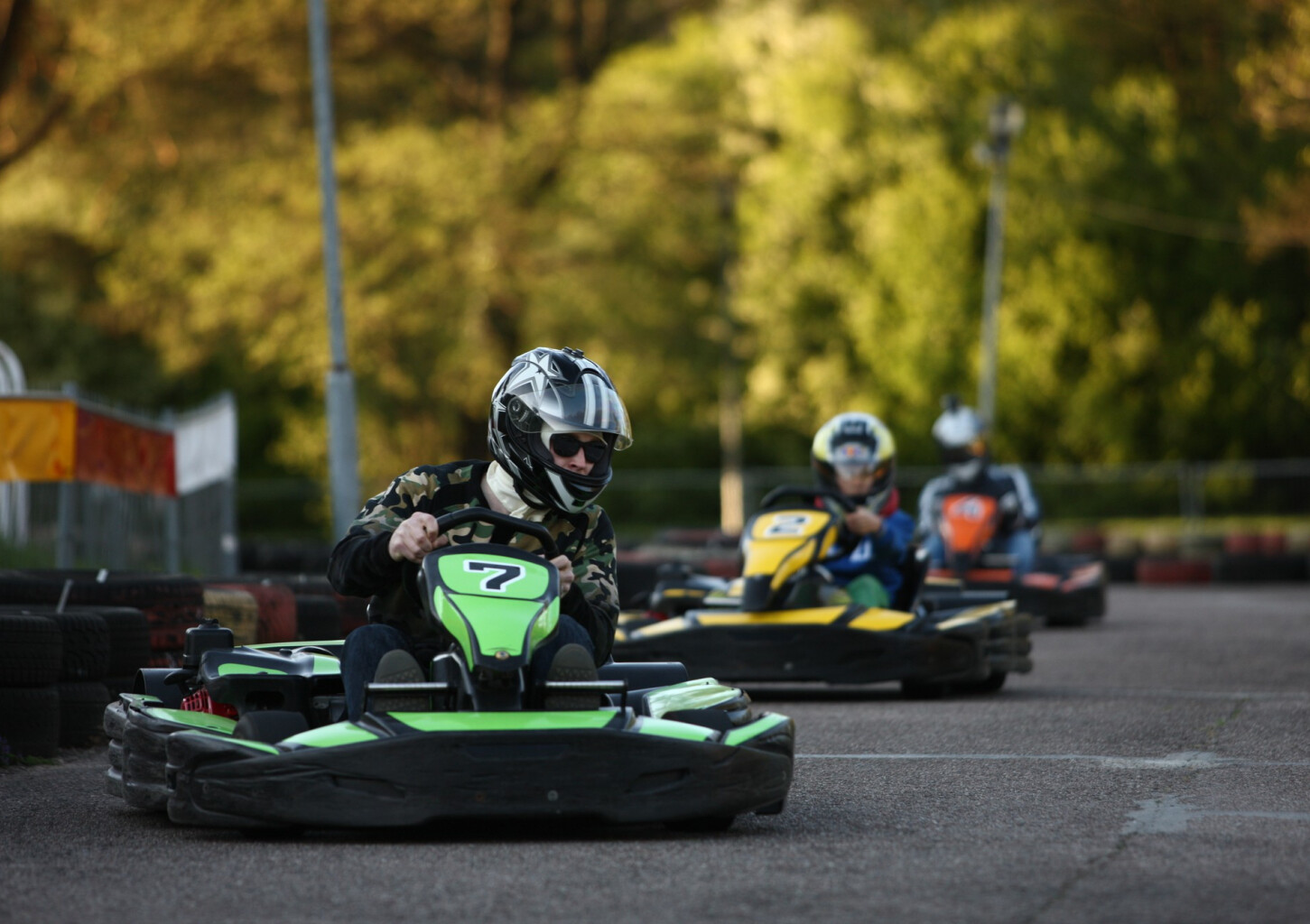 Pasivažinėjimas kartingais „Gokartas“ kartodrome