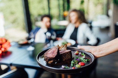 Vakarienė restorane „Rib Room“
