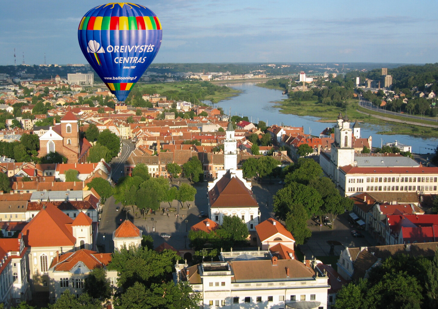 Skrydis oro balionu virš Kauno su „Oreivystės centru“ Ballooning.lt