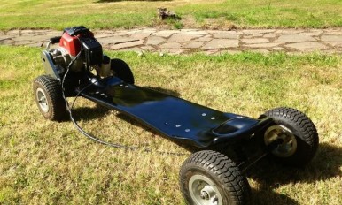 Pasivažinėjimas elektrine arba benzinine riedlente