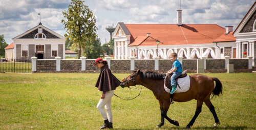 Dvariška naktis ir jodinėjimas žirgais #4
