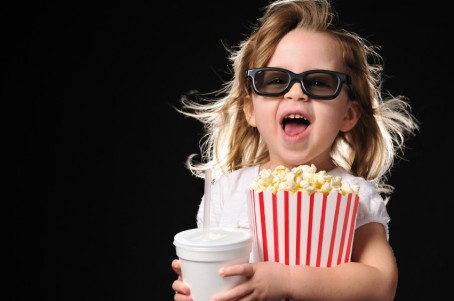 Kino centro „Multikino“ bilietas vaikui + skanėstų rinkinys