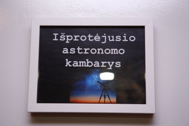 Galvosūkių kambarys „Išprotėjęs astronomas“ #3