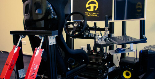 Treniruotė lenktynių simuliatoriuje #3