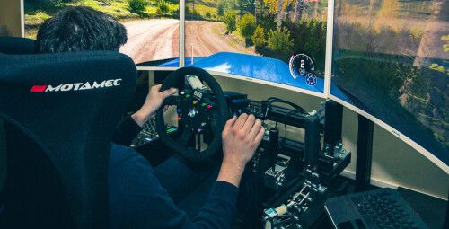 Treniruotė lenktynių simuliatoriuje #2