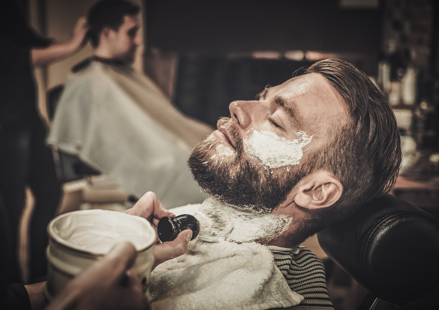 Tradicinis barzdos skutimas