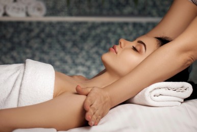 Gaivus kūno masažas „Aušros SPA magija“
