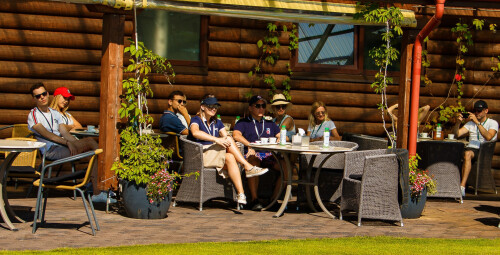 Pažintis su golfu ir vakarienė bare „Golf & Grill 19th“ dviem #16