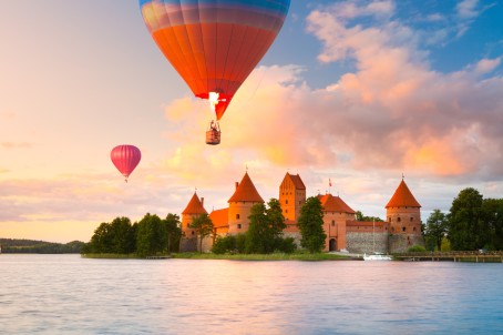 Skrydis oro balionu virš Vilniaus arba Trakų dviem su „Pramogos Ore“ 