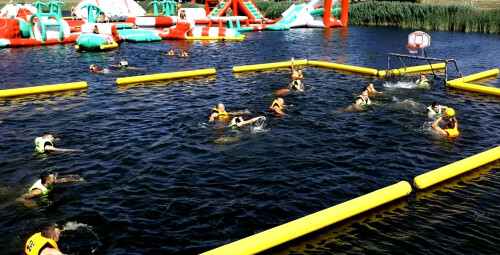 Pramogos vandens batutų parke „Jump Out“ dviem #9