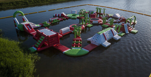 Pramogos vandens batutų parke „Jump Out“ šeimai #10