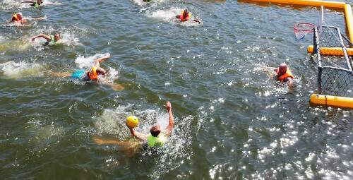 Pramogos vandens batutų parke „Jump Out“ šeimai #11