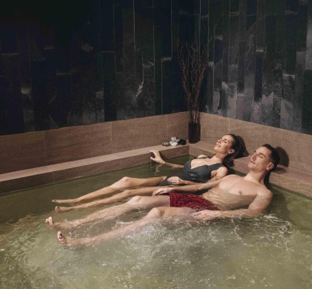 Prabangus poilsis ir pirties procedūra DVIEM „Vytautas Mineral SPA“