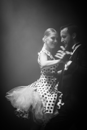 Individuali tango pamoka su profesionaliu šokėju arba šokėja