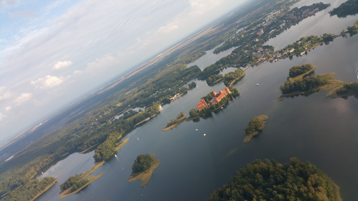 Apžvalginis mokomasis skrydis Kaunas - Trakai - Kaunas trims