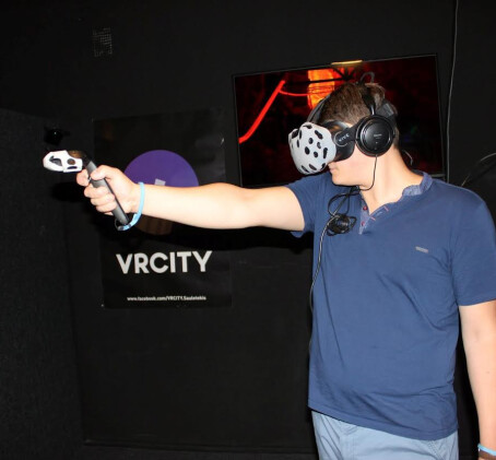Pramogos virtualios realybės erdvėje  „VR CITY“ 