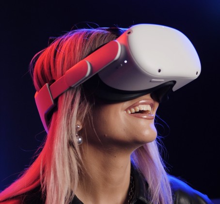 Gimtadienio vakarėlis virtualioje realybėje!