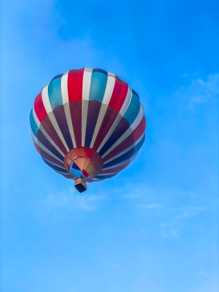 Skrydis oro balionu dviem su „Padangių nuotykiai“ komanda