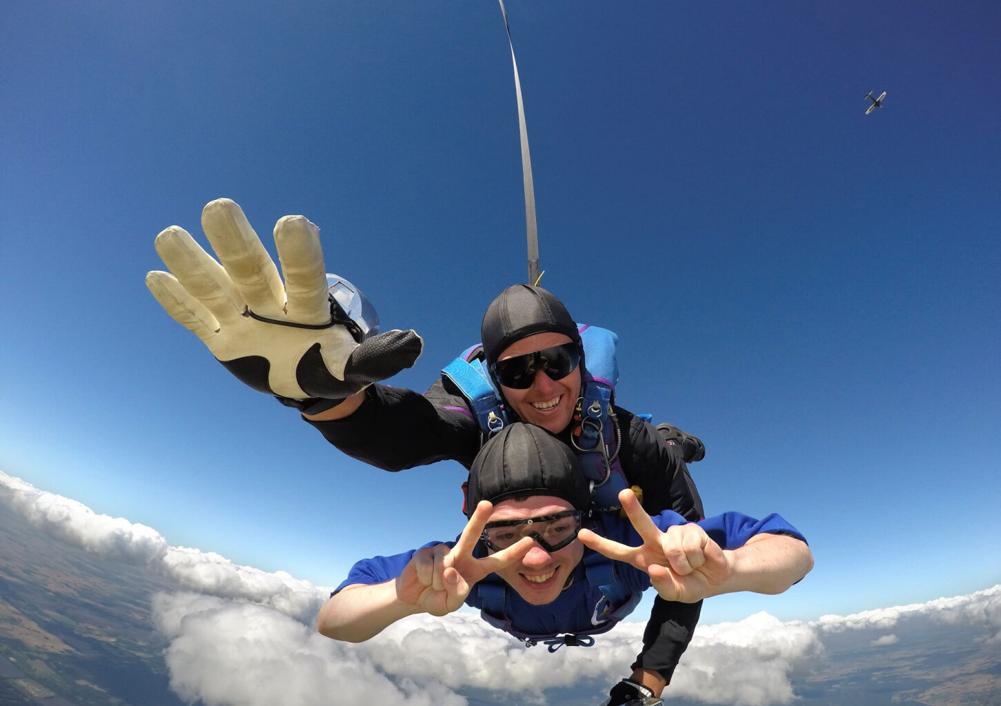 Šuolis dviviečiu parašiutu su instruktoriumi ir filmavimas Marijampolėje