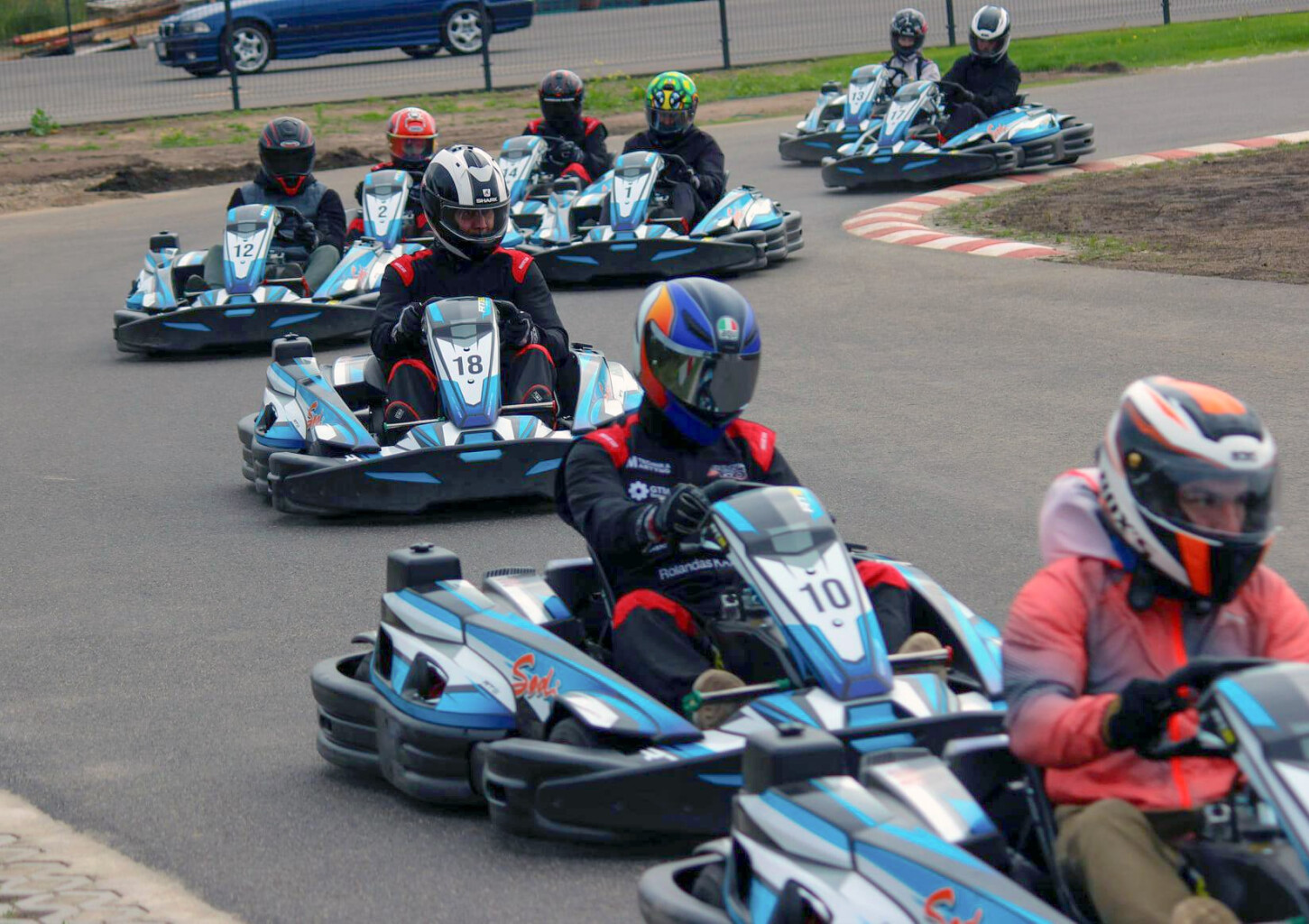 Pasivažinėjimas dviviečiu „13AG“ kartingu dviem