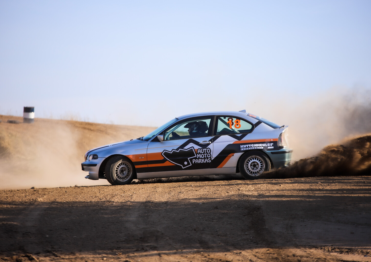„Aistė‘s Rally Academy“ sportinio vairavimo pamoka ant žvyro