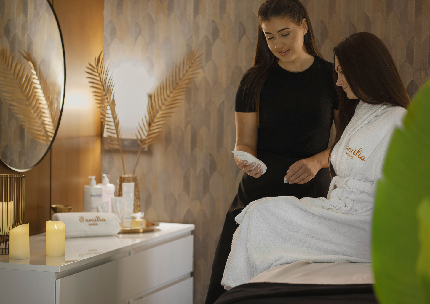 Familia Sana „Negyvosios jūros“ pilinguojantis kūno masažas