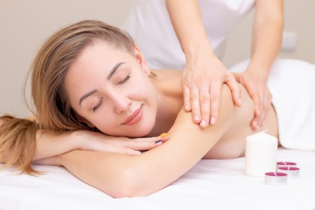 Anticeliulitinis ir apimčių mažinimo masažas