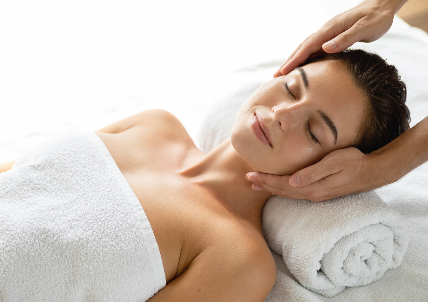 Japoniškas jauninantis veido masažas „ASAHI“ (60 min.)