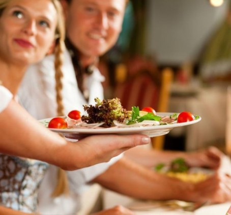 Lietuviška vakarienė „Bernelių užeigoje“