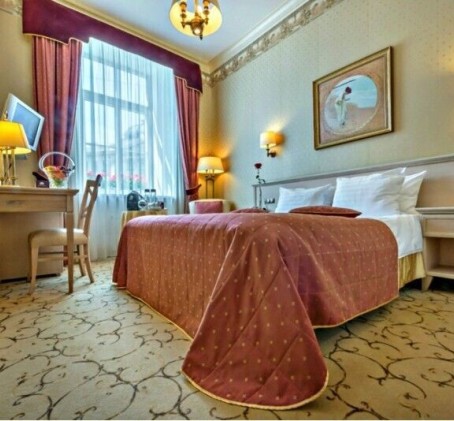 Romantiška nakvynė su vakariene dviem viešbutyje  „Imperial Hotel & Restaurant”