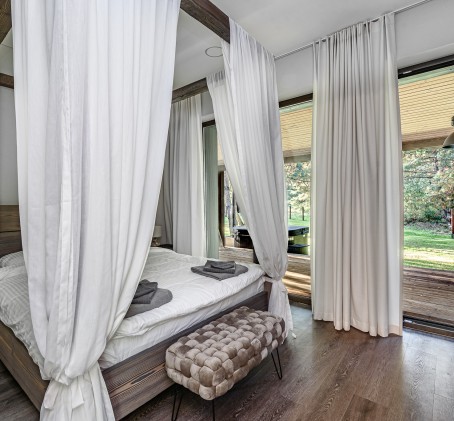 1 nakties poilsis Rančos name „Molėtai resort“ DVIEM darbo dienomis