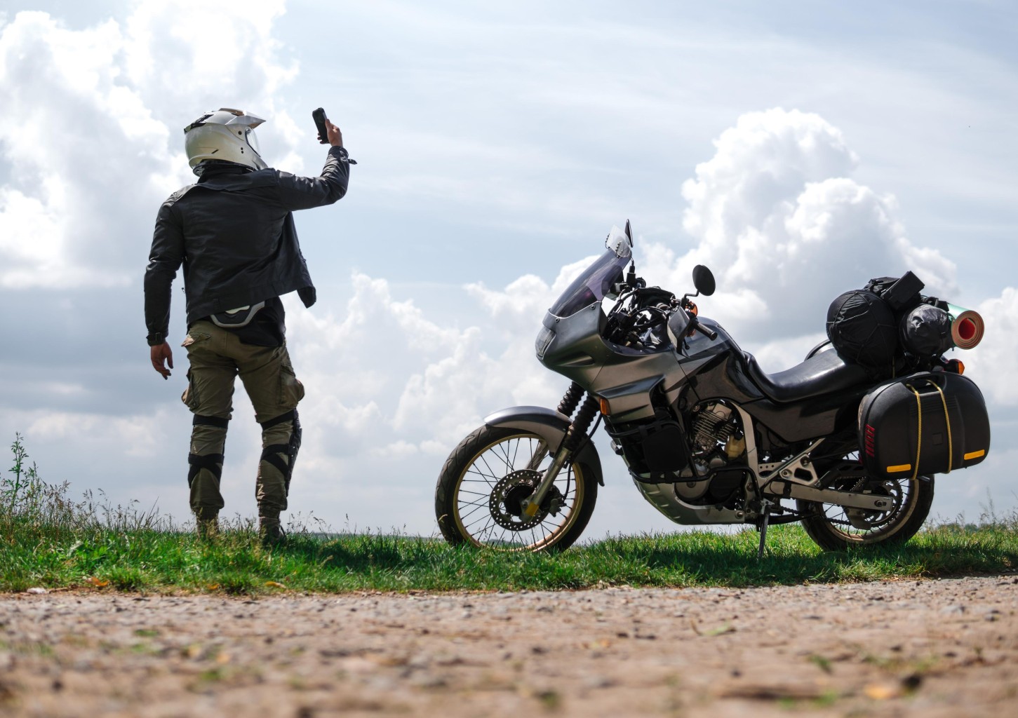 Pasivažinėjimas motociklu (3 parų nuoma)