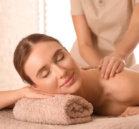 Kūno puoselėjimo ritualas su klasikiniu-aromaterapiniu masažu „Tobulas poilsis“