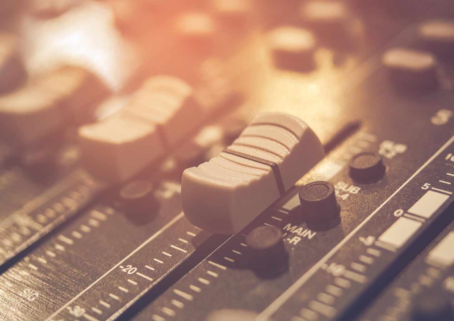 Muzikos programavimas ir garso režisūra (8 pamokos)