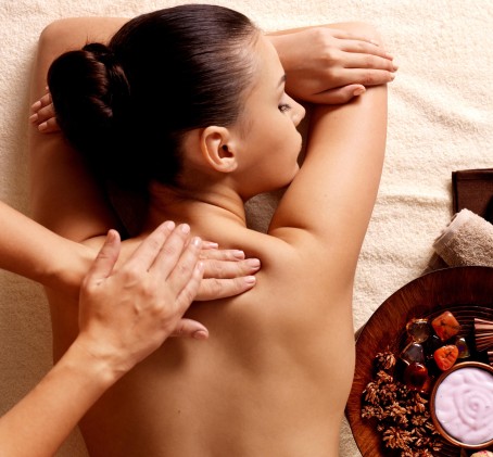 Atpalaiduojanis kūno masažas moterims Klaipėdoje