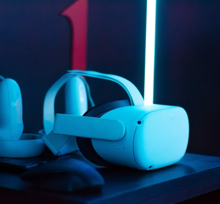 1 val. su VR akiniais pramogų erdvėje „Cyber Space“