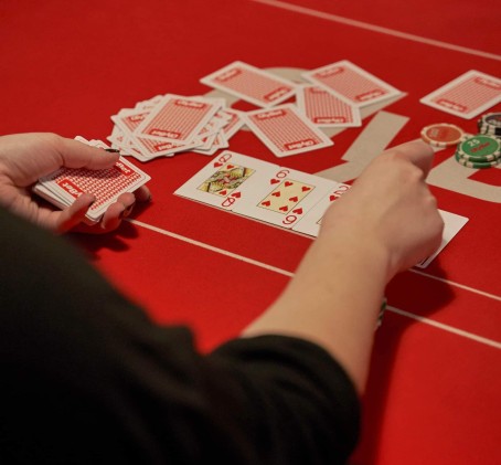 Pokerio žaidimas Jūsų pasirinktoje vietoje (10 asm.)