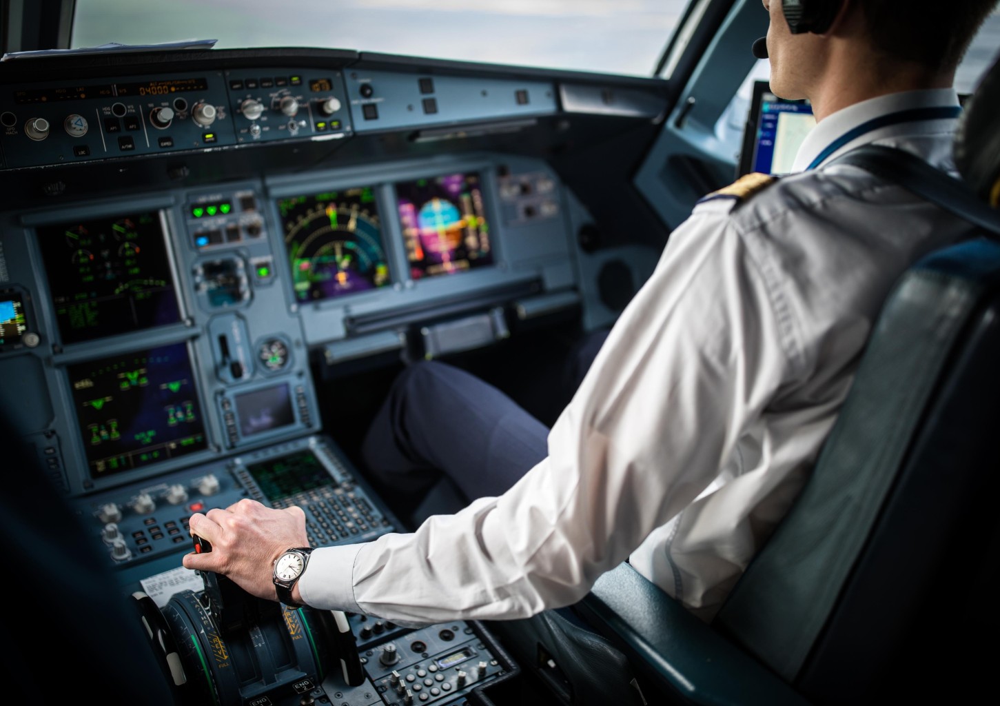 Išbandyk realaus skrydžio „Airbus A320“ simuliatorių