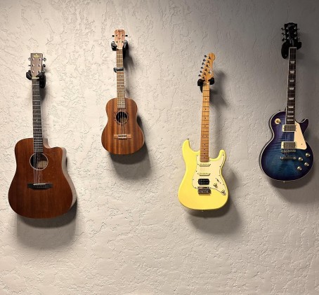 Gitaros pamokos muzikos studijoje „Visos Stygos“