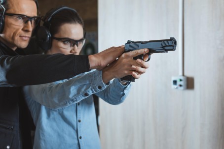 Adrenalino pripildytas šaudymas su 4 koviniais ginklais