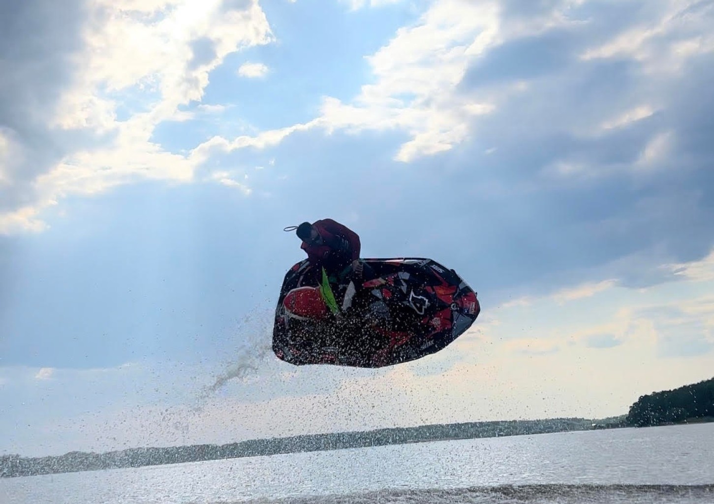 Skriek vandeniu: Kauno marių nuotykiai 60 min.