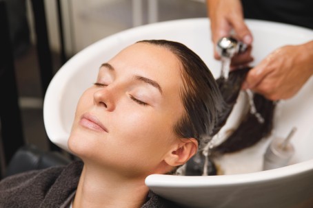 Keratino ir kolageno terapija plaukams