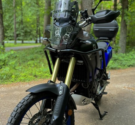 Pasivažinėjimas naujausiu Enduro tipo motociklu